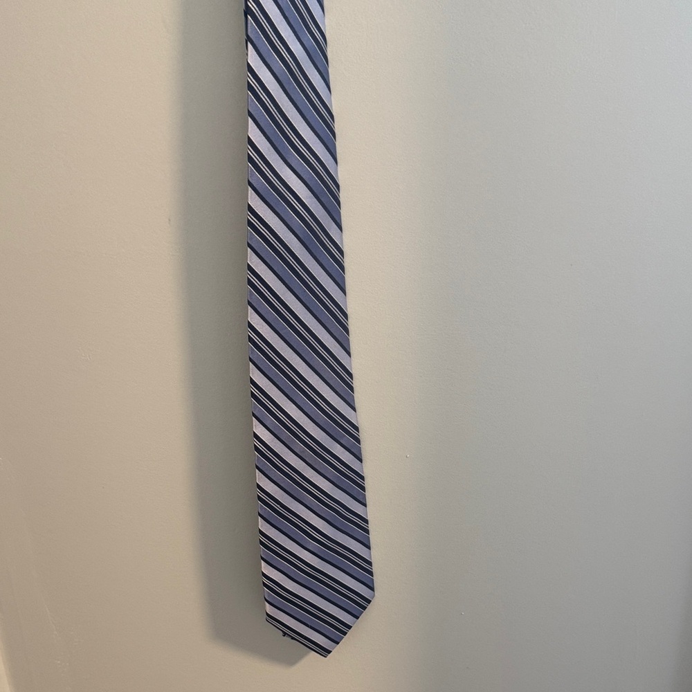 Club Room Navy and Black Striped Tie